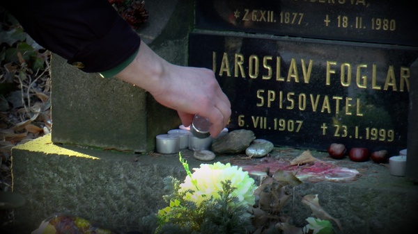 Hrob Jaroslava Foglara